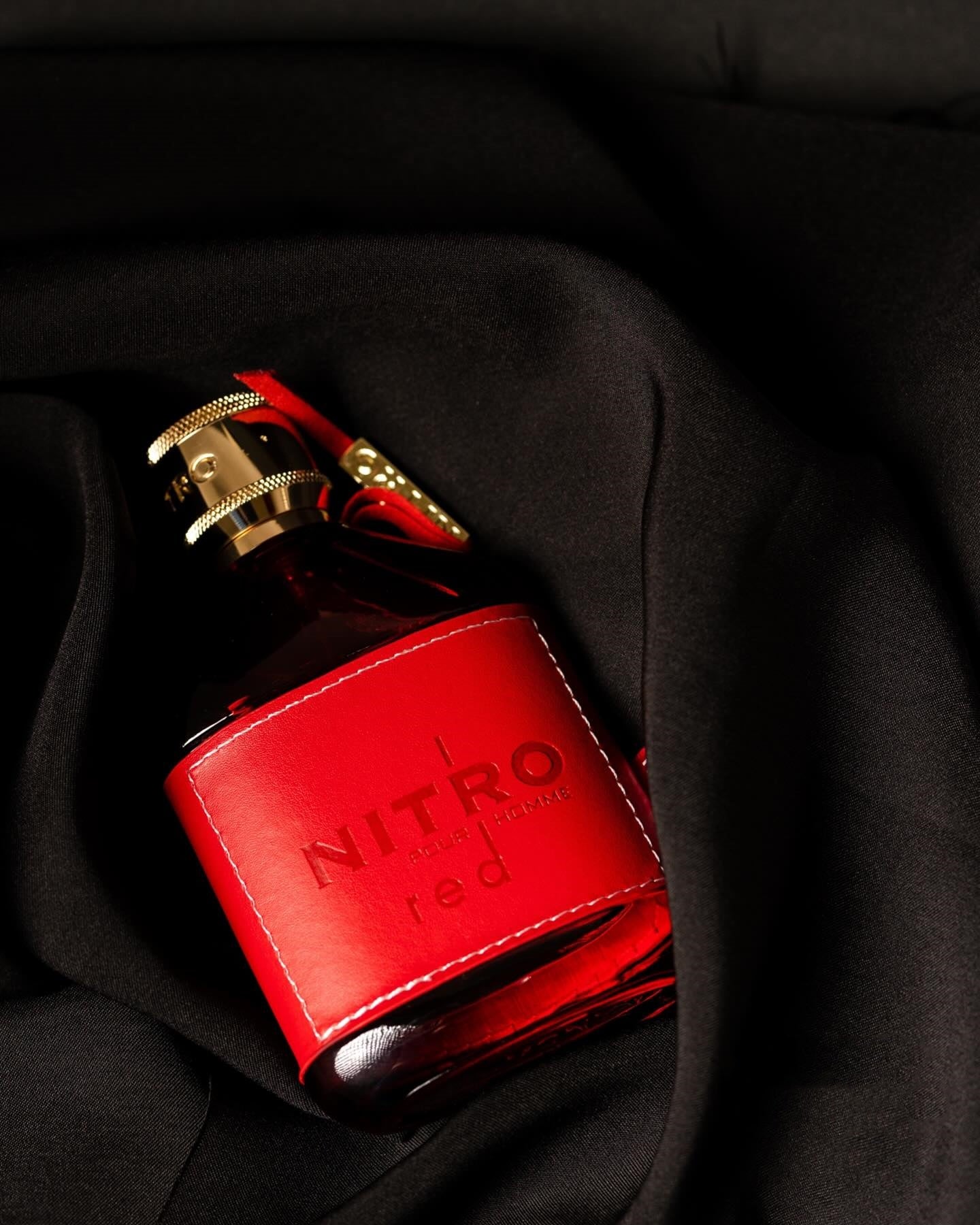 Dumont NITRO RED - 3.4oz - Eau De Parfum - Luxury Perfume for Men - Fruit, Woody, Floral & Masculine Fragrance - Long Lasting Cologne Mist & Body Spray - for Him